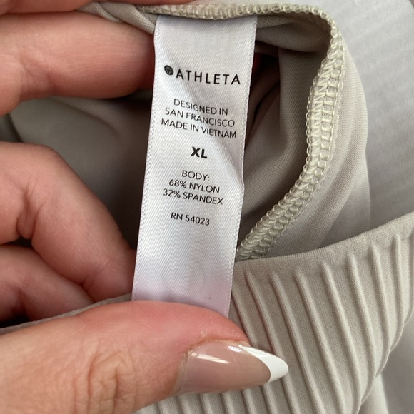 Athleta beige cosmic skirt with elastic waistband and zipper pockets size XL - Picture 7 of 7